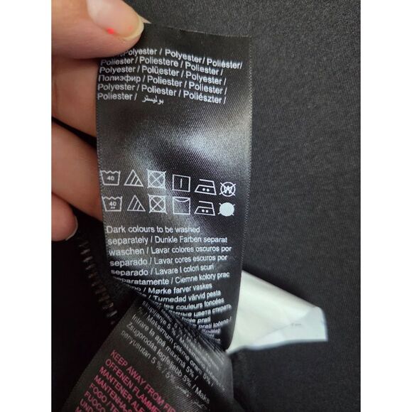 NWOT YAS Day Women Black Mesh Detail Sleeves Straight Cocktail Dress size Medium - Picture 8 of 8